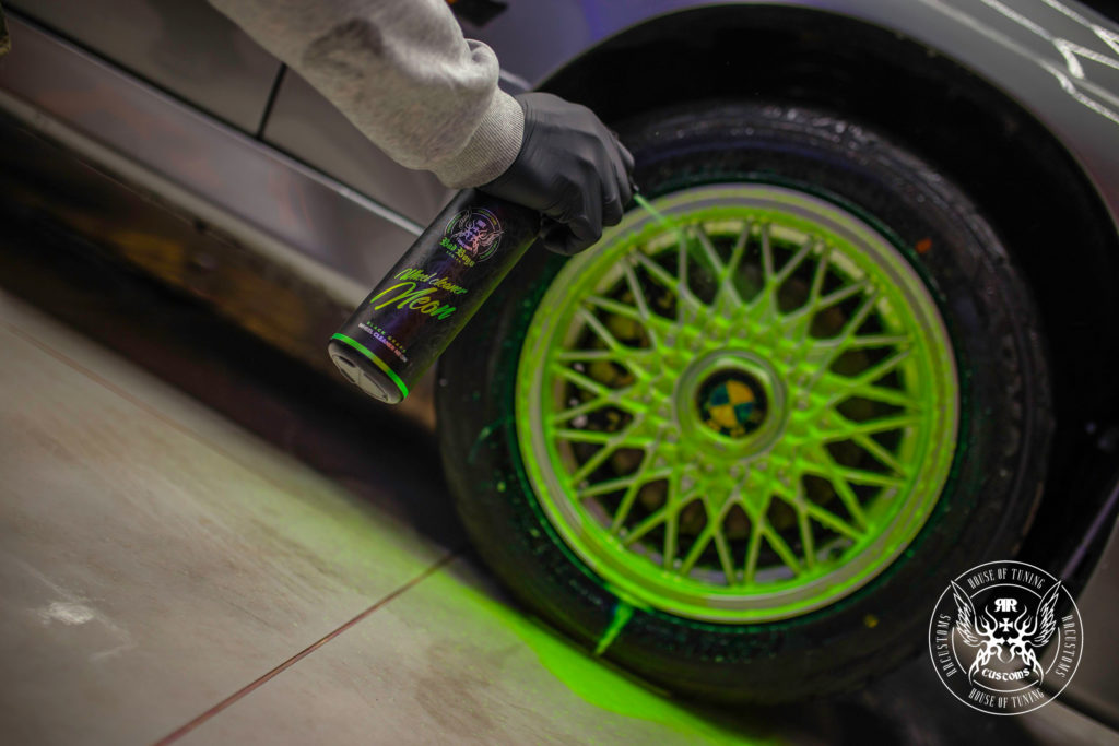 badboys wheel cleaner neon